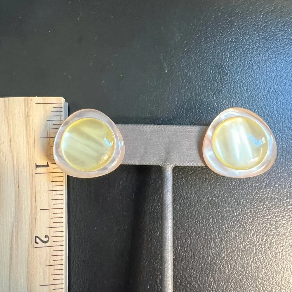Vintage Acrylic Pierced Earrings Pink with Yellow Insets‎